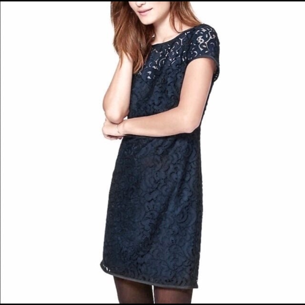 Club Monaco size 6 lace blue midi dress…